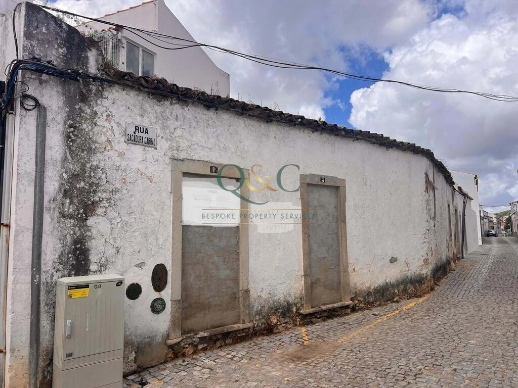 Villa to be renovated à vendre à São Brás de Alportel Villa to be renovated à vendre à São Brás de Alportel