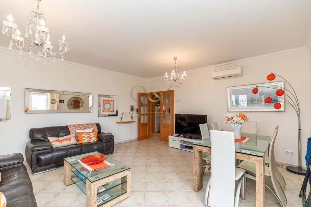 Apartment avec 3 chambres à vendre à Santa Bárbara de Nexe Apartment avec 3 chambres à vendre à Santa Bárbara de Nexe