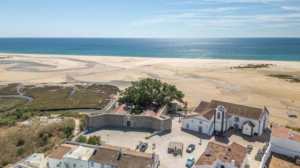 Townhouse avec 3 chambres à vendre à Vila Nova de Cacela Townhouse avec 3 chambres à vendre à Vila Nova de Cacela