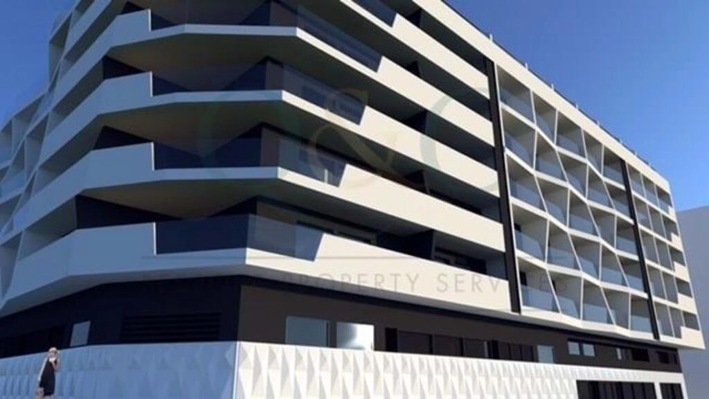 4 Bedroom Apartment For Sale in Loulé (São Clemente) 4 Bedroom Apartment For Sale in Loulé (São Clemente)