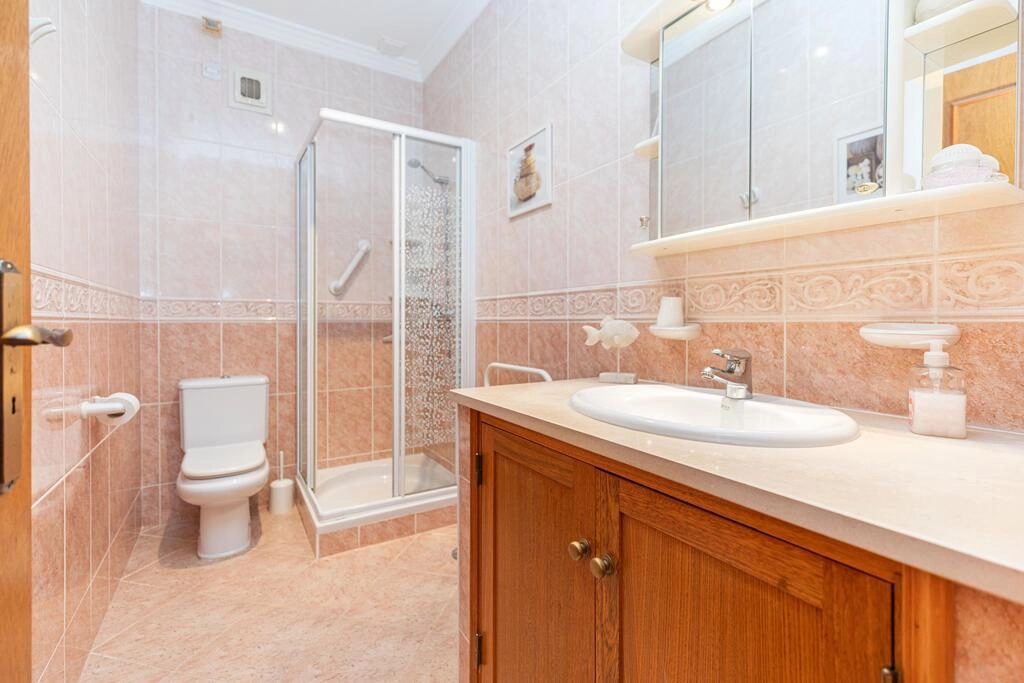3 Bedroom Villa For Sale in Santa Bárbara de Nexe 3 Bedroom Villa For Sale in Santa Bárbara de Nexe