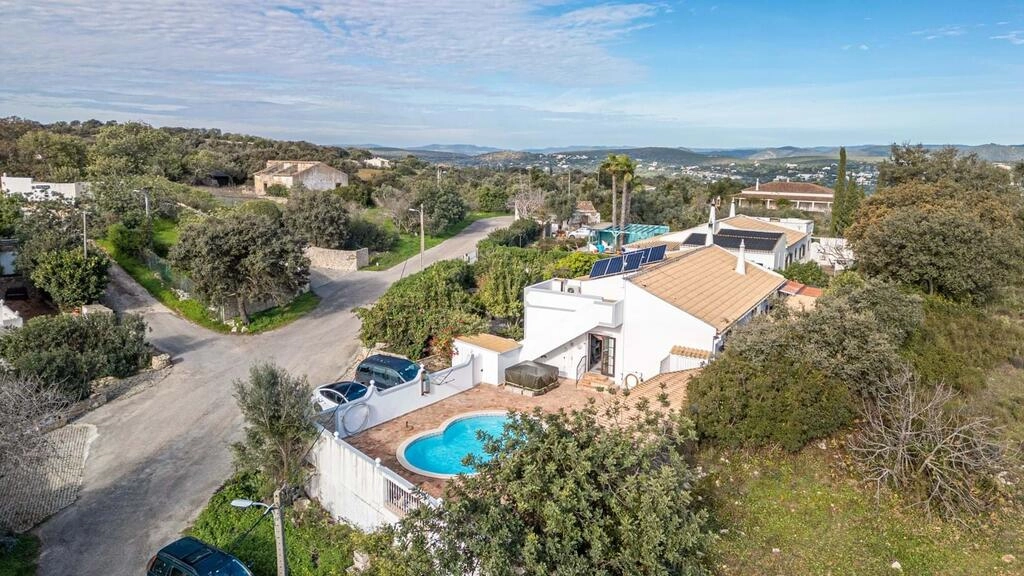 3 Bedroom Villa For Sale in São Brás de Alportel 3 Bedroom Villa For Sale in São Brás de Alportel
