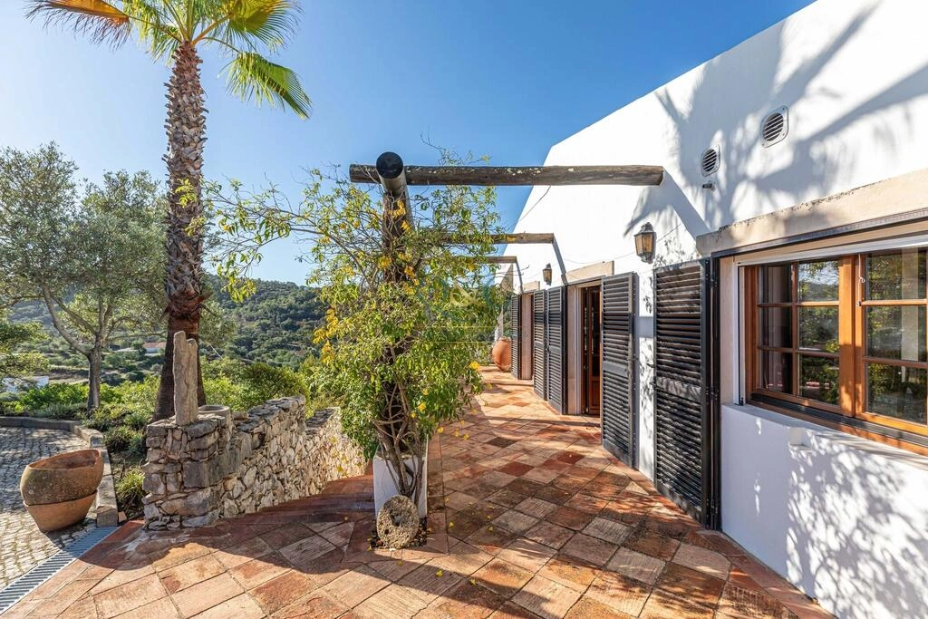3 Bedroom Villa For Sale in São Brás de Alportel 3 Bedroom Villa For Sale in São Brás de Alportel