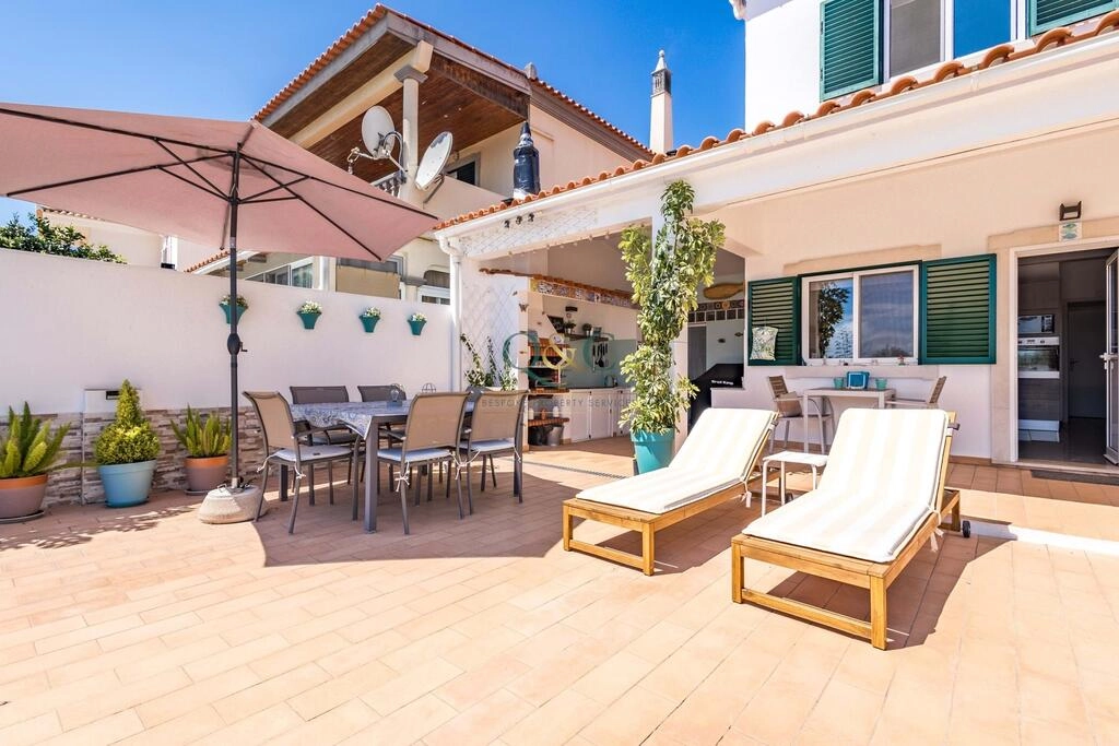 3 Bedroom Villa For Sale in Fuseta 3 Bedroom Villa For Sale in Fuseta