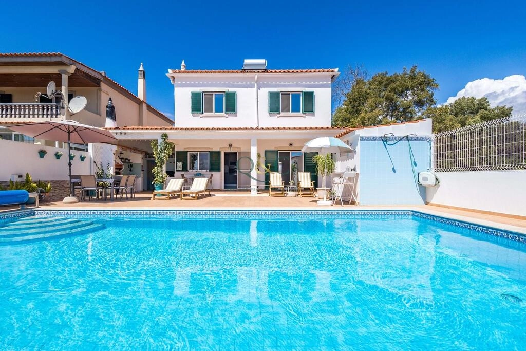 3 Bedroom Villa For Sale in Fuseta 3 Bedroom Villa For Sale in Fuseta