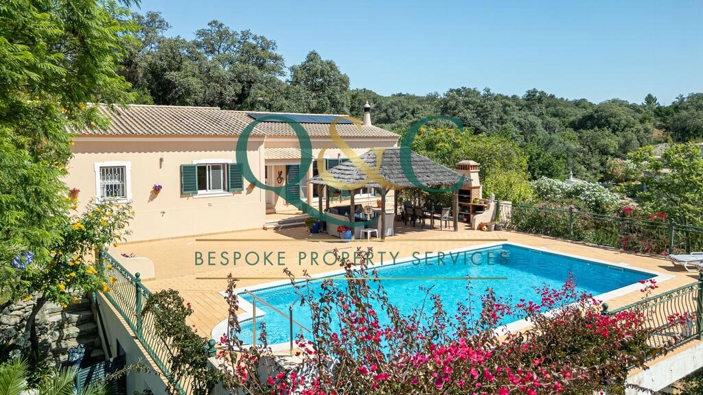 Villa avec 3 chambres à vendre à Loulé (São Clemente) Villa avec 3 chambres à vendre à Loulé (São Clemente)