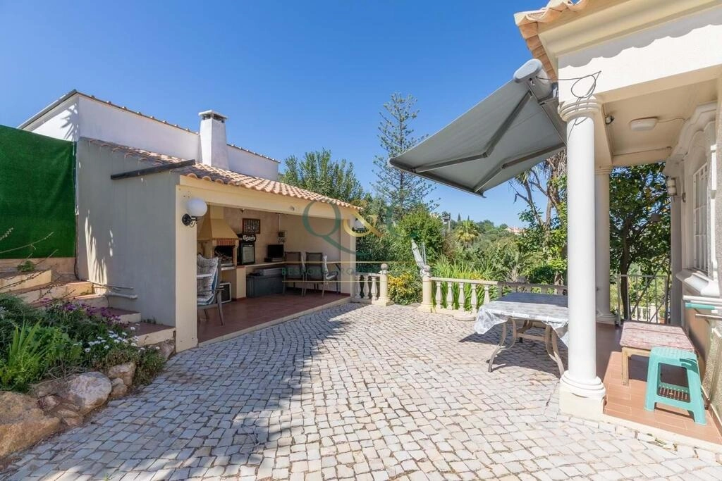 Villa avec 3 chambres à vendre à Loulé (São Sebastião) Villa avec 3 chambres à vendre à Loulé (São Sebastião)