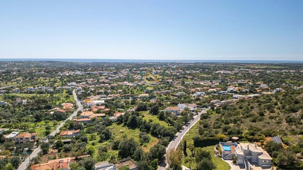 Villa avec 3 chambres à vendre à Loulé (São Sebastião) Villa avec 3 chambres à vendre à Loulé (São Sebastião)