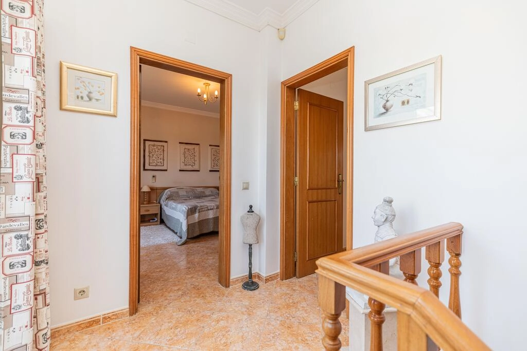 Villa avec 3 chambres à vendre à Santa Bárbara de Nexe Villa avec 3 chambres à vendre à Santa Bárbara de Nexe
