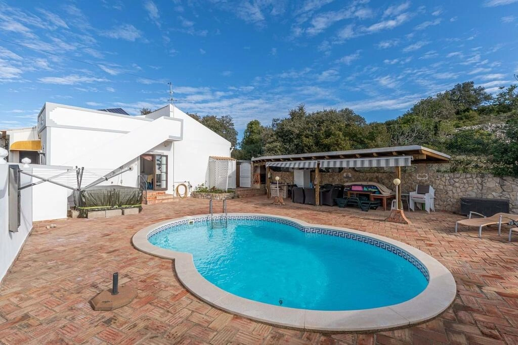 Villa avec 3 chambres à vendre à São Brás de Alportel Villa avec 3 chambres à vendre à São Brás de Alportel