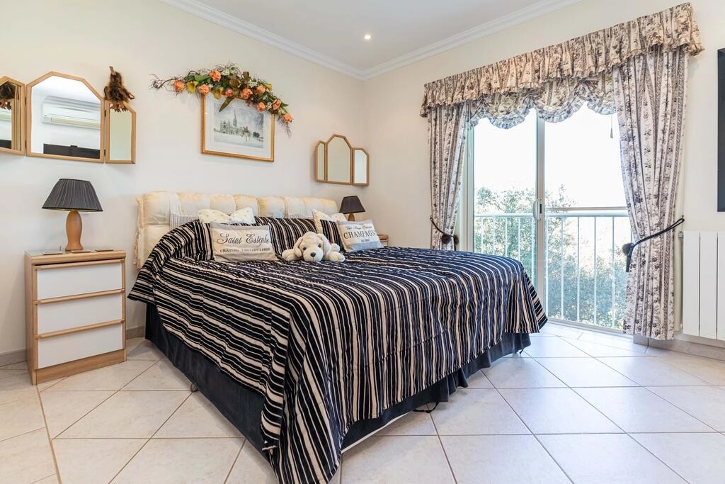 Villa avec 3 chambres à vendre à São Brás de Alportel Villa avec 3 chambres à vendre à São Brás de Alportel