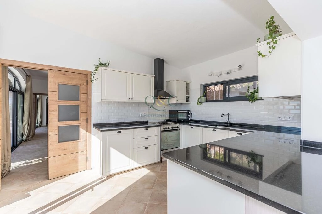 Villa avec 3 chambres à vendre à São Brás de Alportel Villa avec 3 chambres à vendre à São Brás de Alportel