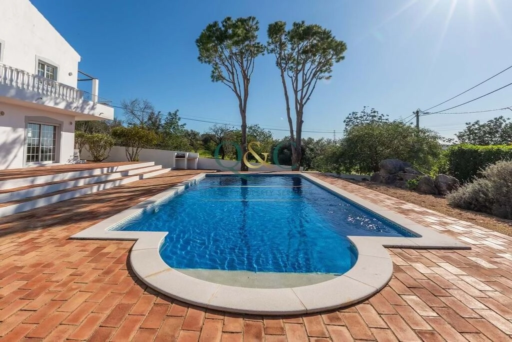 Villa avec 3 chambres à vendre à São Brás de Alportel Villa avec 3 chambres à vendre à São Brás de Alportel