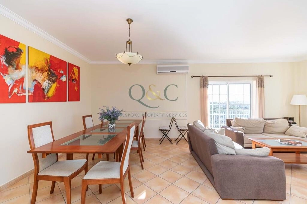 Villa avec 3 chambres à vendre à São Brás de Alportel Villa avec 3 chambres à vendre à São Brás de Alportel