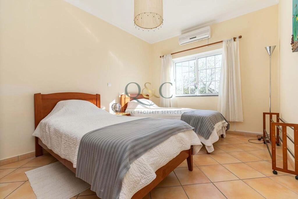 Villa avec 3 chambres à vendre à São Brás de Alportel Villa avec 3 chambres à vendre à São Brás de Alportel