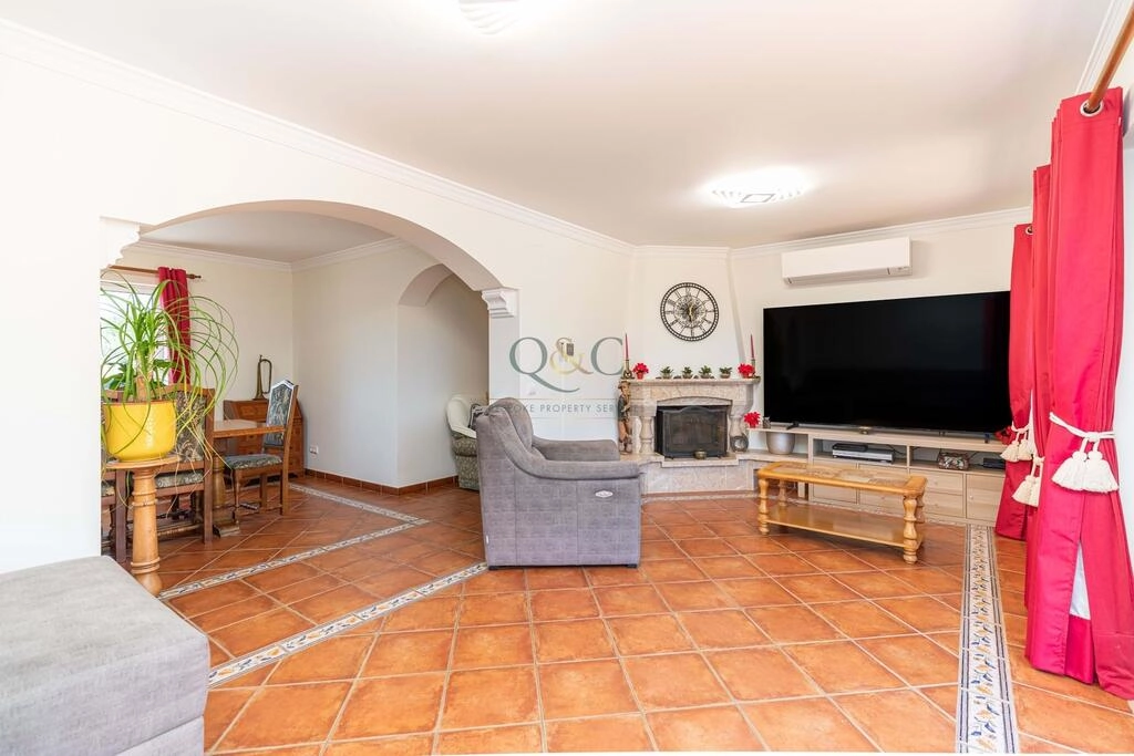 Villa avec 3 chambres à vendre à São Brás de Alportel Villa avec 3 chambres à vendre à São Brás de Alportel