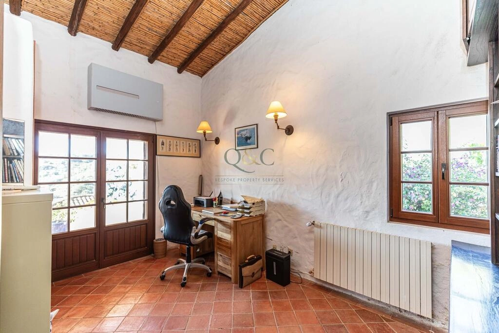 Villa avec 3 chambres à vendre à São Brás de Alportel Villa avec 3 chambres à vendre à São Brás de Alportel