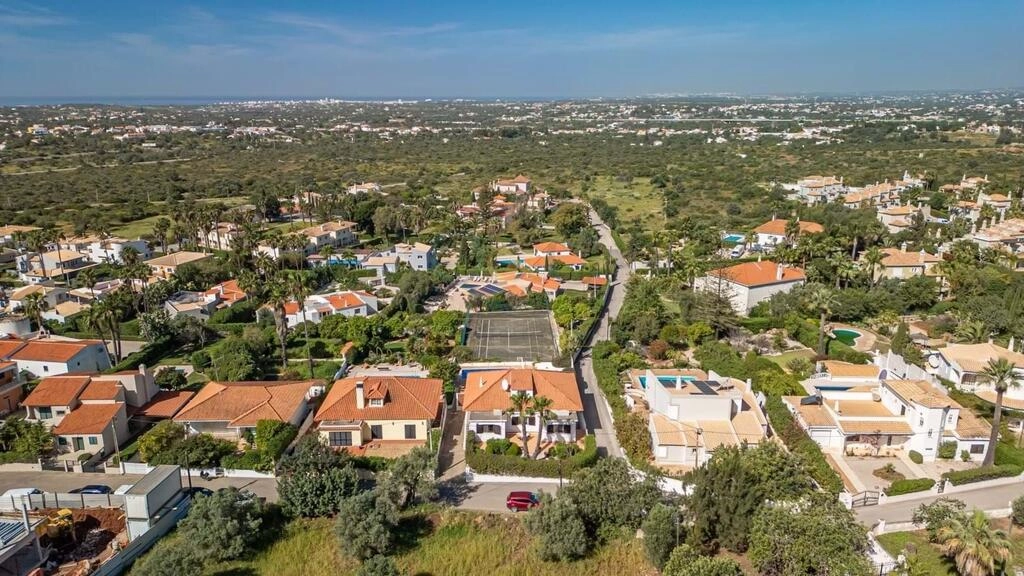 Villa avec 3 chambres à vendre à Almancil Villa avec 3 chambres à vendre à Almancil