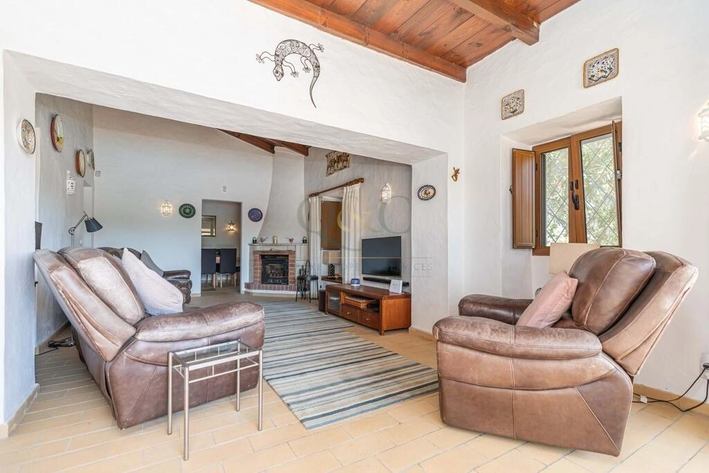 Villa com 3 quartos à venda em Conceição Villa com 3 quartos à venda em Conceição