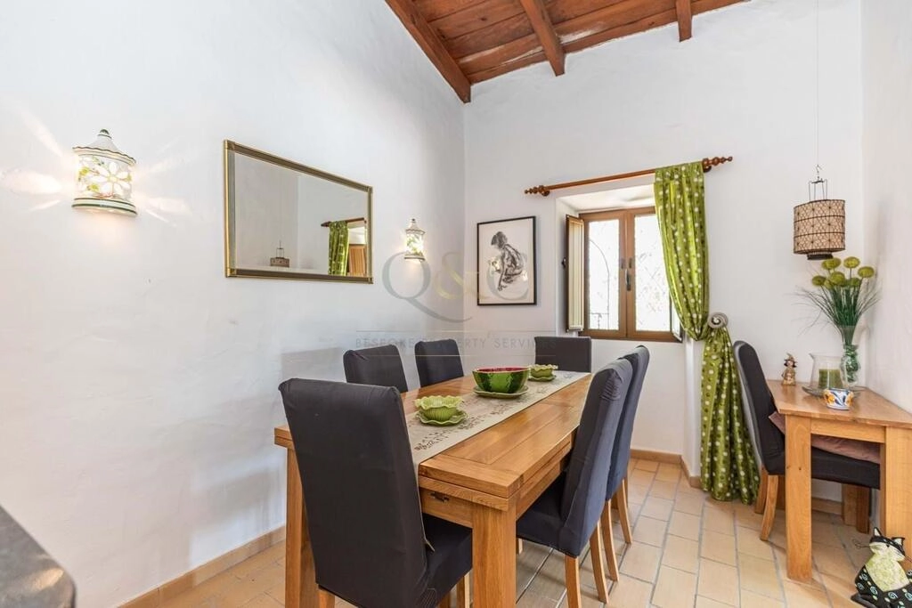 Villa com 3 quartos à venda em Conceição Villa com 3 quartos à venda em Conceição
