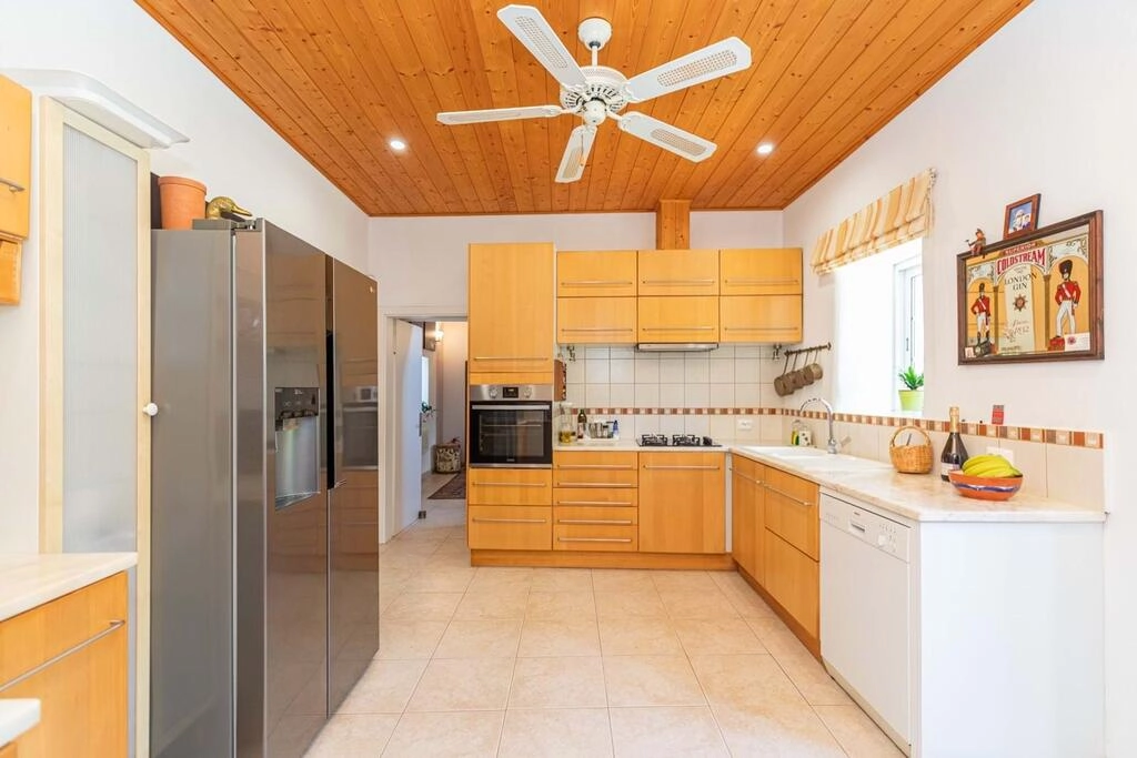 Villa com 3 quartos à venda em Loulé (São Clemente) Villa com 3 quartos à venda em Loulé (São Clemente)