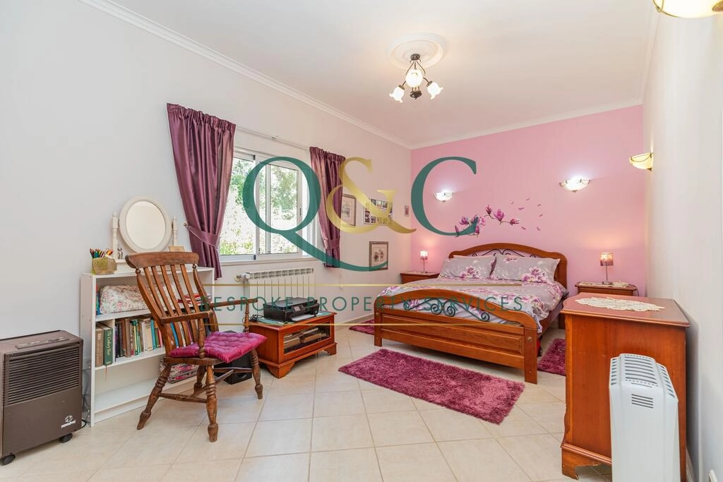 Villa com 3 quartos à venda em Loulé (São Clemente) Villa com 3 quartos à venda em Loulé (São Clemente)