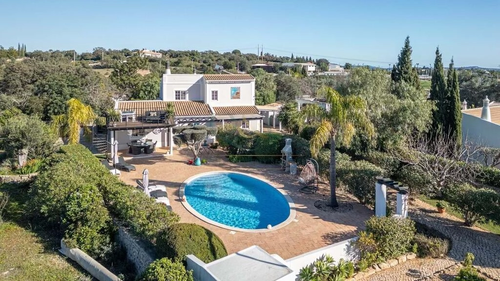 Villa com 3 quartos à venda em Loulé (São Clemente) Villa com 3 quartos à venda em Loulé (São Clemente)