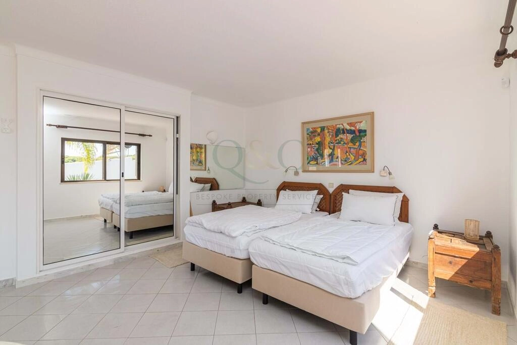 Villa com 3 quartos à venda em Almancil Villa com 3 quartos à venda em Almancil