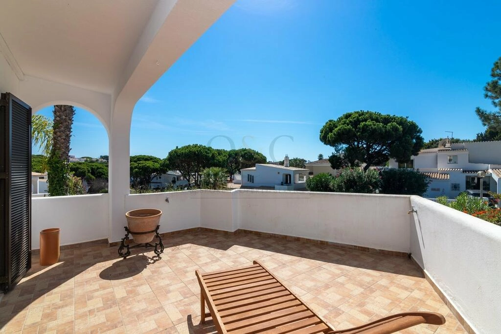 Villa com 3 quartos à venda em Almancil Villa com 3 quartos à venda em Almancil