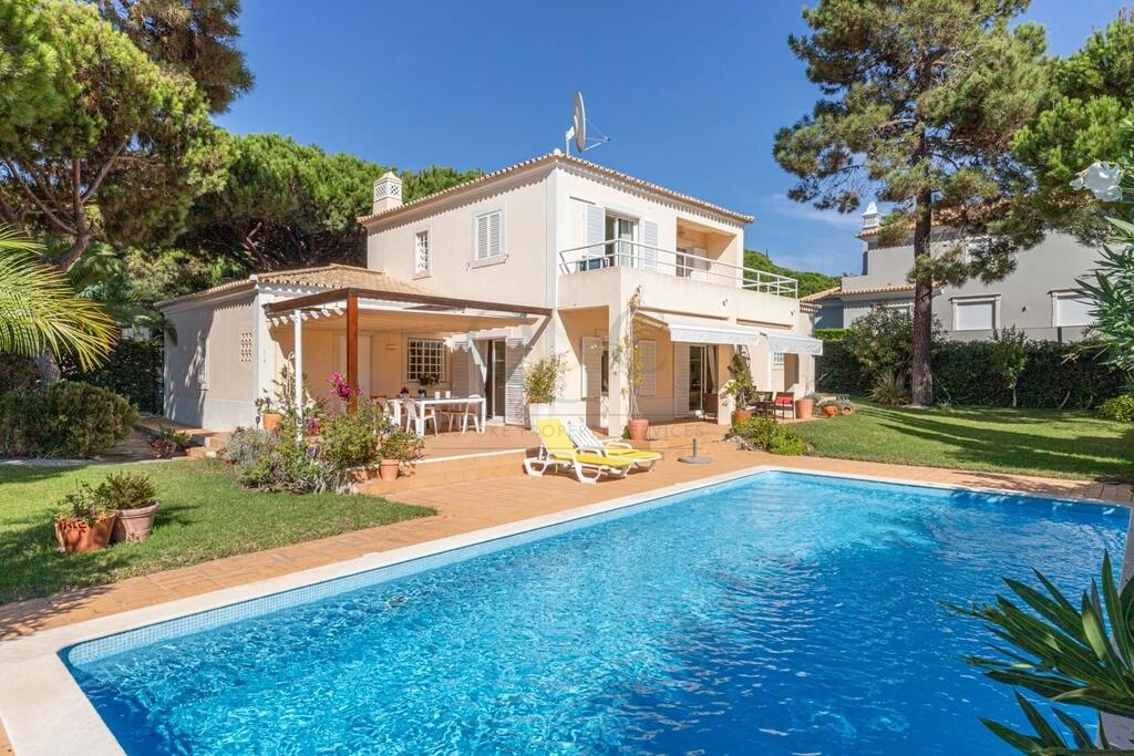 Villa com 3 quartos à venda em Almancil Villa com 3 quartos à venda em Almancil
