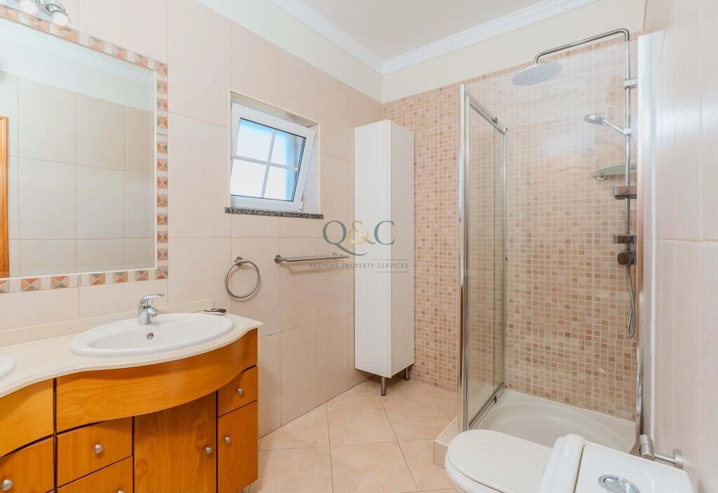 4 Bedroom Villa For Sale in Loulé (São Clemente) 4 Bedroom Villa For Sale in Loulé (São Clemente)