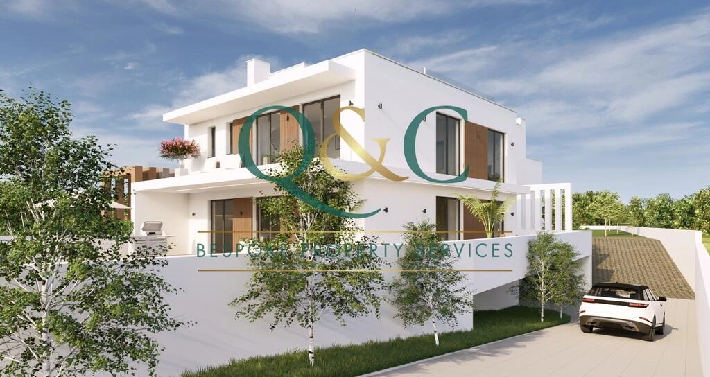 4 Bedroom Villa For Sale in Almancil 4 Bedroom Villa For Sale in Almancil