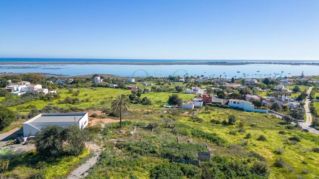 Unique sea-view property in Ria Formosa, near Olhão Unique sea-view property in Ria Formosa, near Olhão
