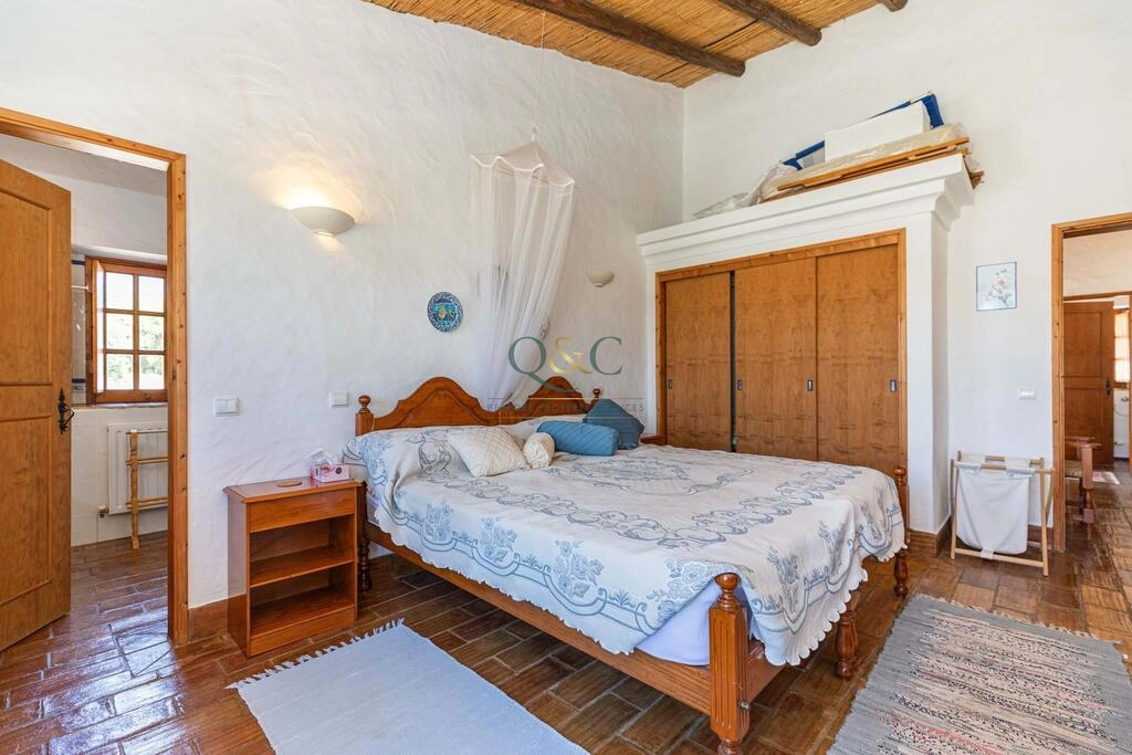 Villa avec 4 chambres à vendre à São Brás de Alportel Villa avec 4 chambres à vendre à São Brás de Alportel