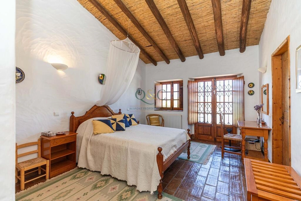 Villa avec 4 chambres à vendre à São Brás de Alportel Villa avec 4 chambres à vendre à São Brás de Alportel