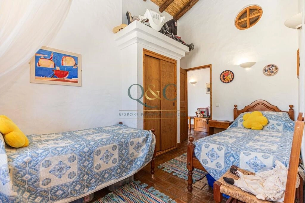 Villa avec 4 chambres à vendre à São Brás de Alportel Villa avec 4 chambres à vendre à São Brás de Alportel
