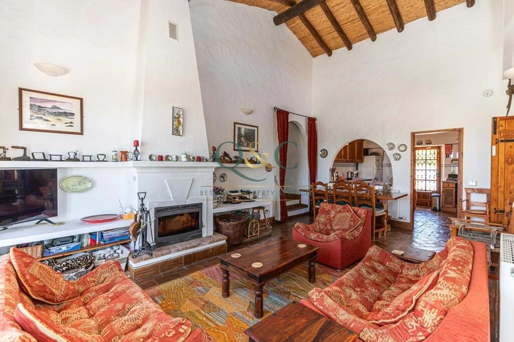 Villa avec 4 chambres à vendre à São Brás de Alportel Villa avec 4 chambres à vendre à São Brás de Alportel