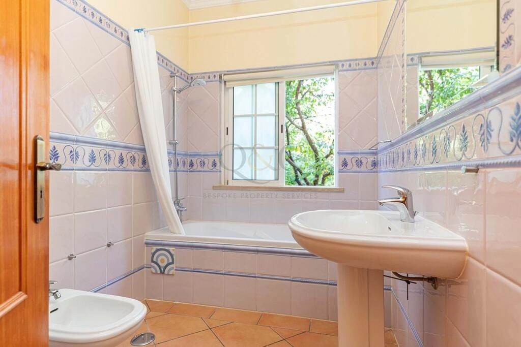 Villa com 4 quartos à venda em Almancil Villa com 4 quartos à venda em Almancil