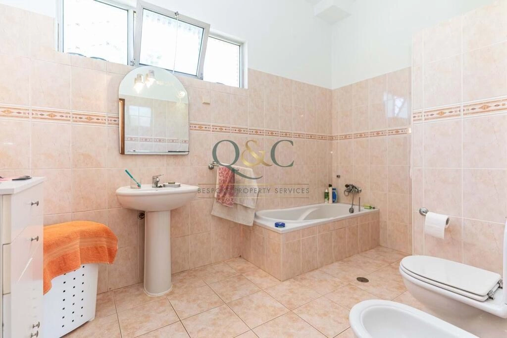 Villa com 4 quartos à venda em Estoi Villa com 4 quartos à venda em Estoi