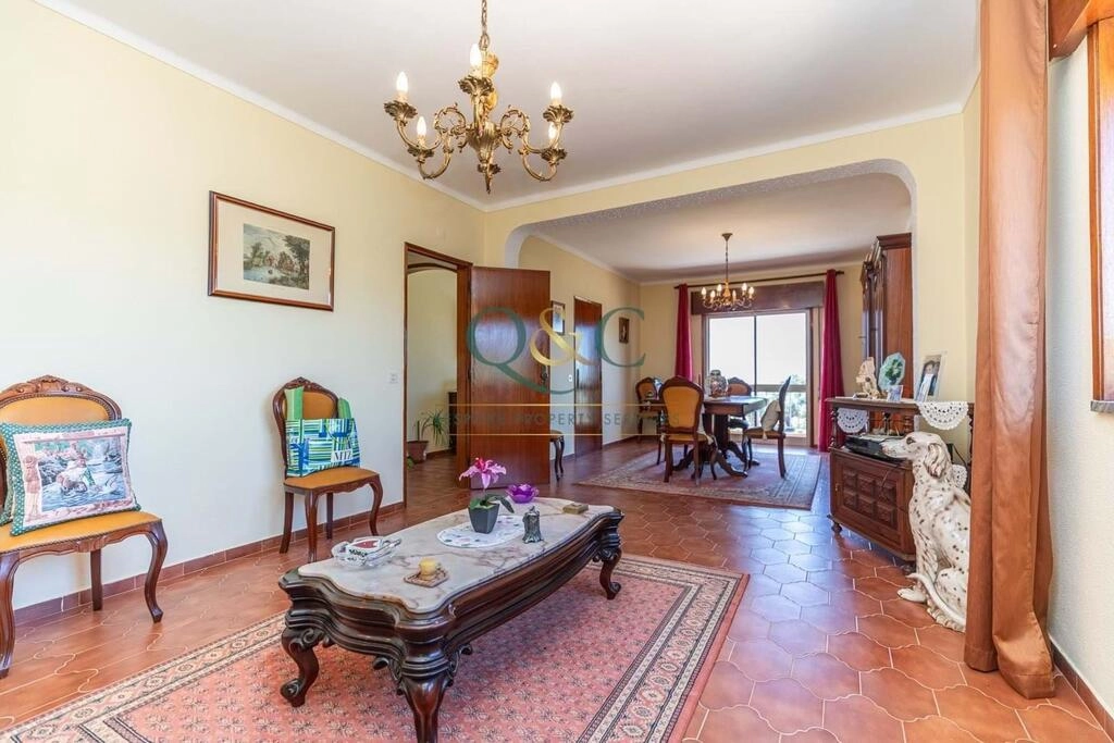 Villa com 4 quartos à venda em Estoi Villa com 4 quartos à venda em Estoi