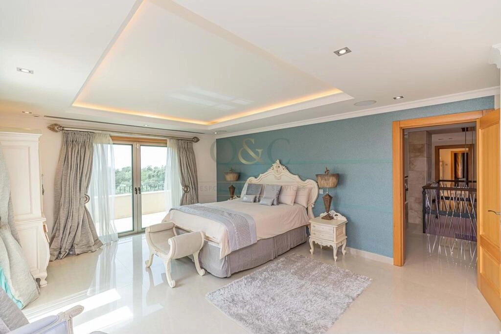 Villa com 4 quartos à venda em Loulé (São Clemente) Villa com 4 quartos à venda em Loulé (São Clemente)