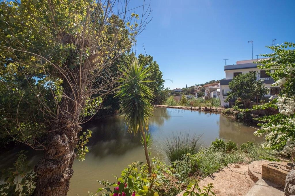 Villa com 4 quartos à venda em Alte Villa com 4 quartos à venda em Alte