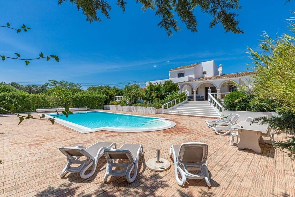 5 Bedroom Villa For Sale in São Brás de Alportel 5 Bedroom Villa For Sale in São Brás de Alportel