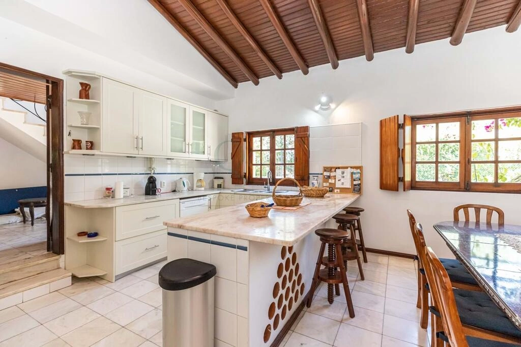 5 Bedroom Villa For Sale in São Brás de Alportel 5 Bedroom Villa For Sale in São Brás de Alportel
