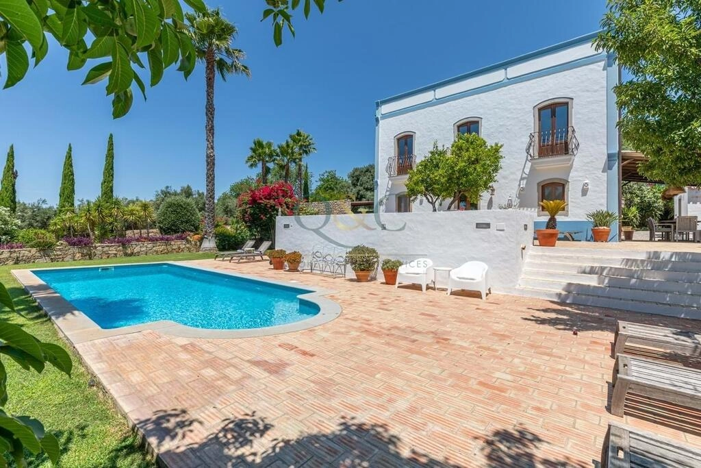 Villa avec 5 chambres à vendre à São Brás de Alportel Villa avec 5 chambres à vendre à São Brás de Alportel