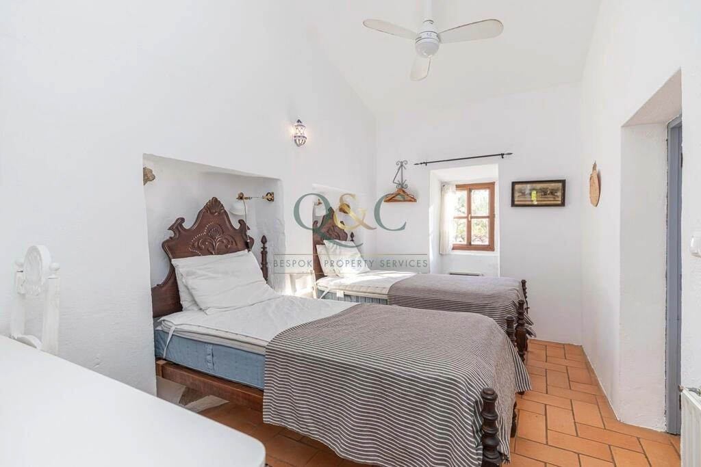 Villa avec 5 chambres à vendre à São Brás de Alportel Villa avec 5 chambres à vendre à São Brás de Alportel