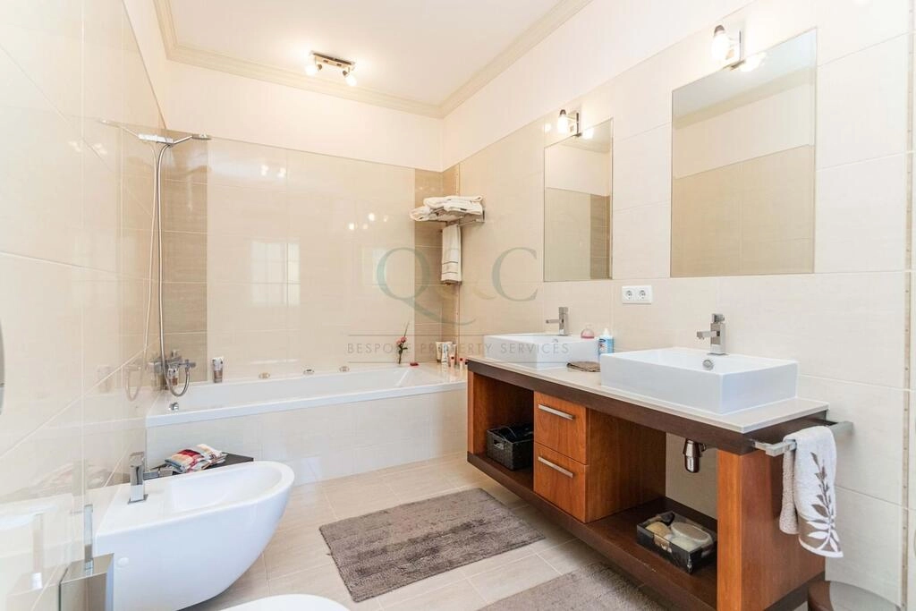 Villa avec 5 chambres à vendre à Loulé (São Clemente) Villa avec 5 chambres à vendre à Loulé (São Clemente)
