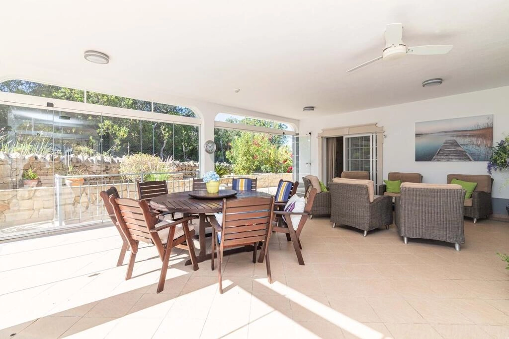 Villa avec 5 chambres à vendre à Loulé (São Clemente) Villa avec 5 chambres à vendre à Loulé (São Clemente)