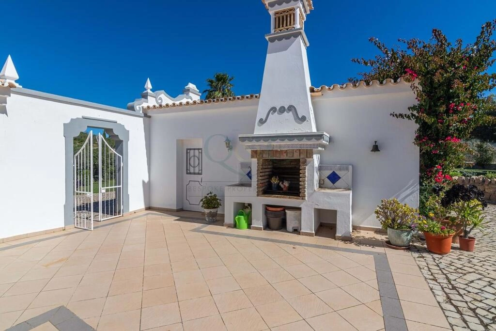 Villa avec 5 chambres à vendre à Loulé (São Clemente) Villa avec 5 chambres à vendre à Loulé (São Clemente)