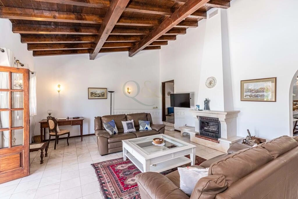 Villa avec 5 chambres à vendre à São Brás de Alportel Villa avec 5 chambres à vendre à São Brás de Alportel